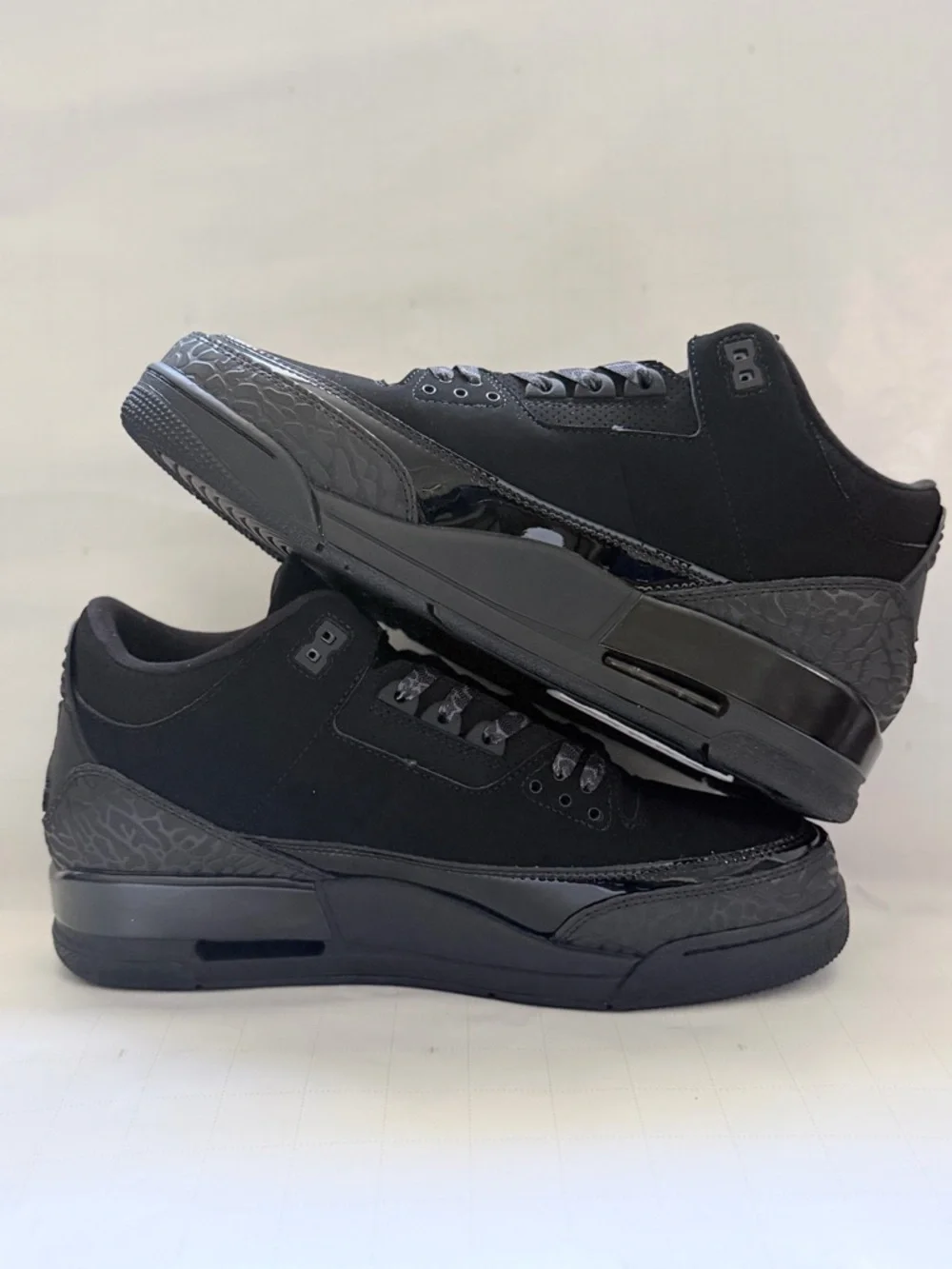 Jordan Men's Black Low-Top Sneakers - Picture 1 of 4
